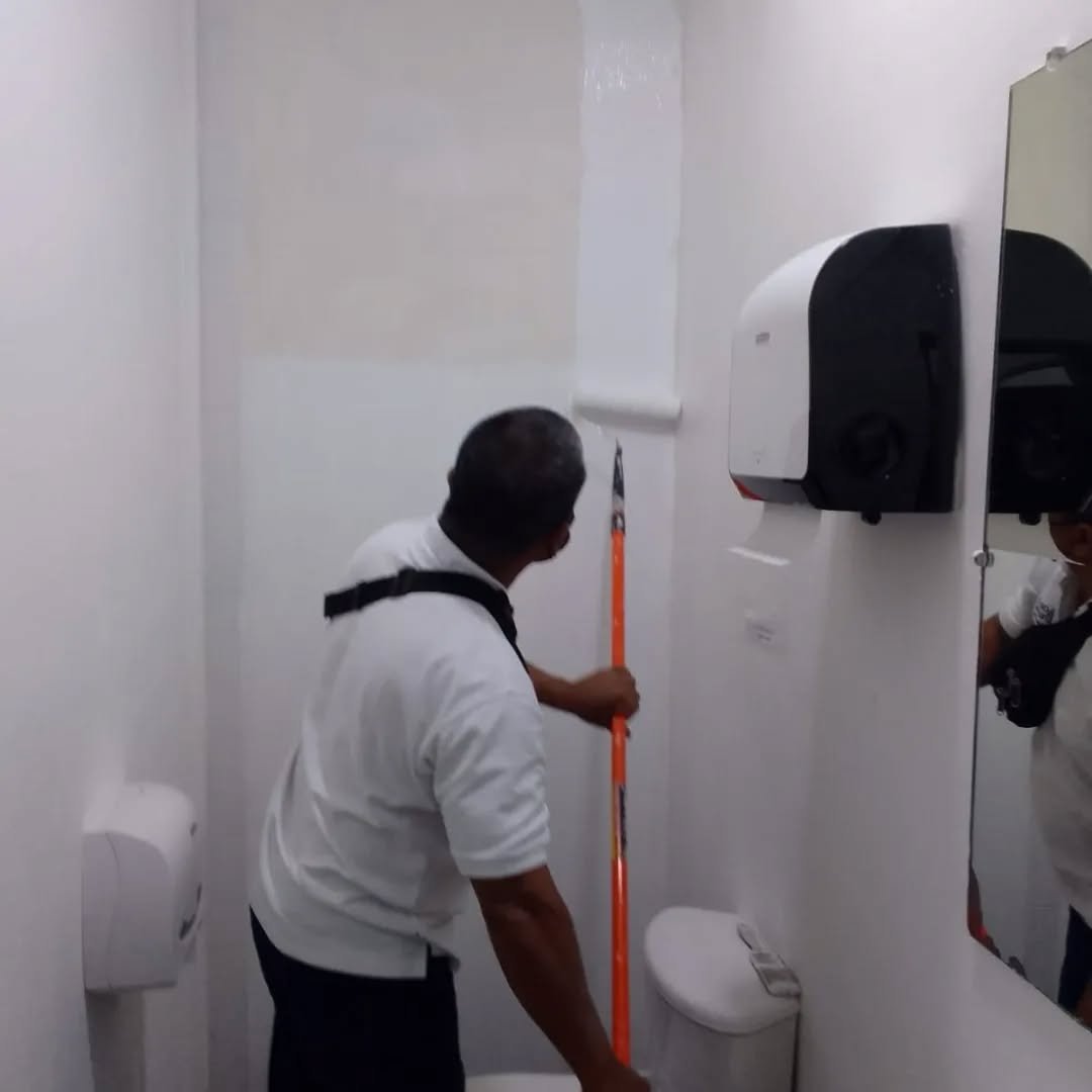 pintura-y-cambio-de-baldosas-por-andrion-multiservicios